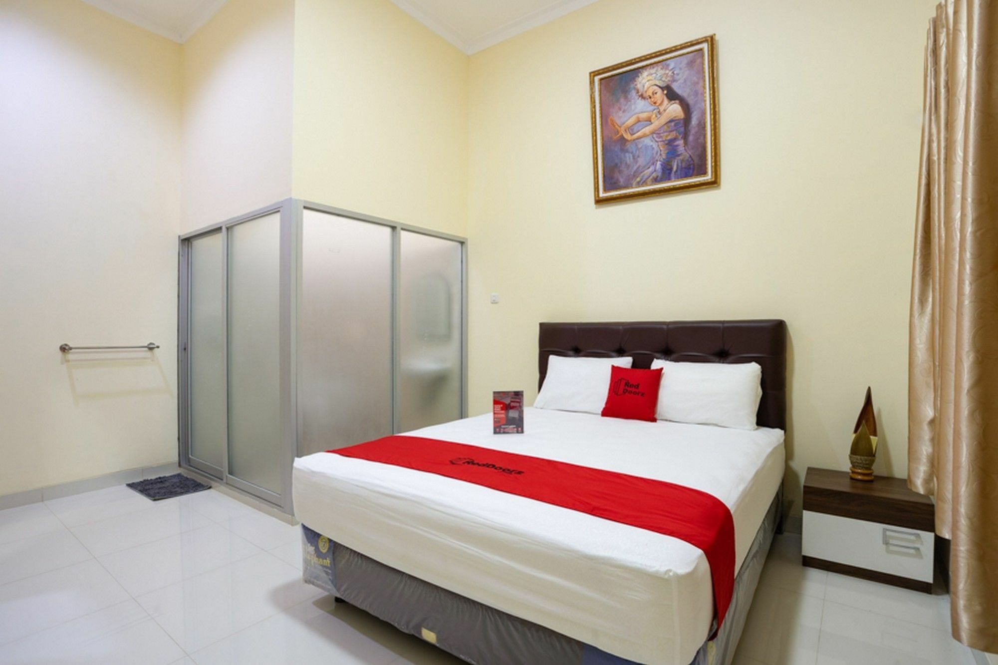 Oyo 90141 3a Syariah Jakarta